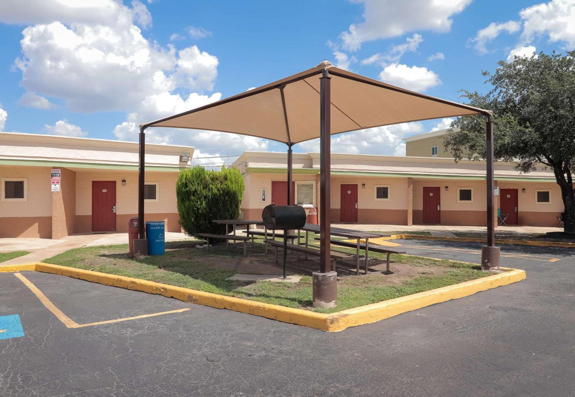 Rodeway Inn San Antonio Lackland Afb - Seaworld Exteriér fotografie